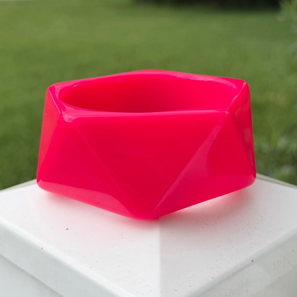 Vintage Bangle Bracelet Hot Pink Acrylic Geometric Chunky Statement Size 8